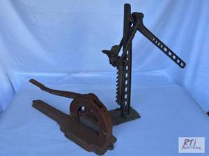 lot 105 image: Tobacco cutter and buggy jack...