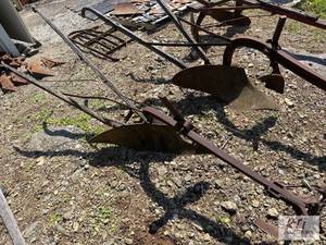 lot 138 image: Waird #44 plow, manufactured in Bat...
