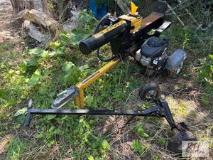 lot 152 image: Cub Cadet 25 ton log splitter and t...