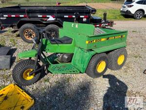 lot 23 image: John Deere AMT 600 Gator. Not runni...