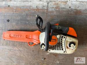 lot 33 image: STIHL MS 201TC Gas chainsaw. The it...