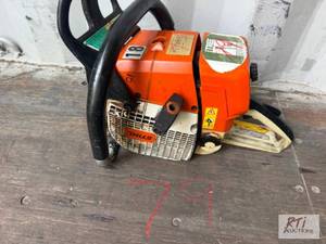 lot 39 image: STIHL MS 400C Gas chainsaw. The ite...