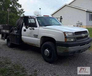 lot 1 image: 2004 Chevrolet Silverado 3500. VIN ...