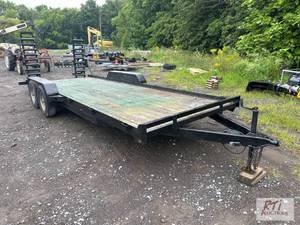 lot 21 image: 2021 Gator tandem axle fender trail...