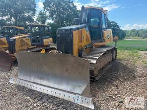 lot 49 image: 2014 John Deere 750K XLT Dozer. 6.8...