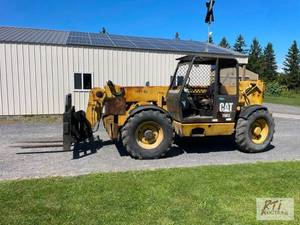lot 68 image: Caterpillar TH63 Telehandler. VINC...