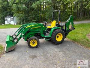 lot 91 image: 2007 John Deere 3520 tractor, 4WD, ...