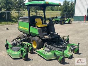 lot 95 image: John Deere 1600 Turbo Series II com...