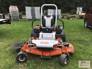 lot 98 image: New Stihl RZ 972i commercial zero t...