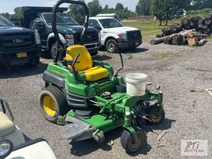 lot 105 image: John Deere ZTrak Pro commercial zer...