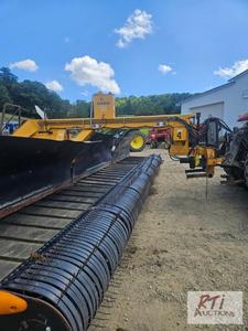 2012 Oxbo 330 merger, folds for tra...