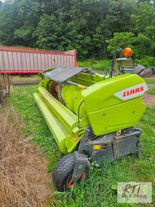 lot 122 image: 2017 Claas 380 HD pickup hay head. ...