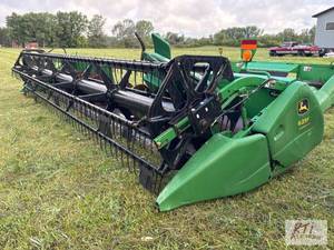lot 124 image: John Deere 625F HydraFlex 25 foot c...