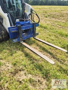 lot 164 image: Pallet fork rotator. 360 degree rot...