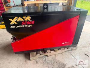 lot 194 image: XAir SC90 air compressor. 153 hours...