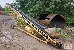lot 202 image: Belt conveyor, 50FT long x 15 inche...