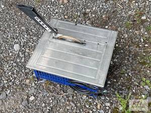 lot 230 image: Workforce CTC550 tile cutter. Opera...