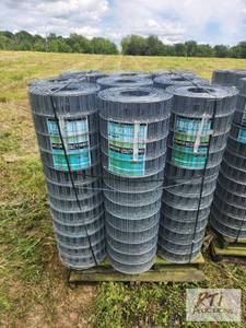 lot 310 image: (9) Rolls of 14 gauge welded wire f...