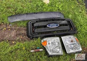 lot 321 image: Ford super duty parts, headlights, ...
