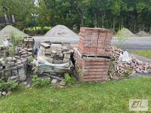 lot 346 image: Large quantity of various pavers an...