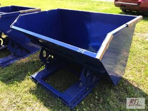 lot 18 image: New 1.5 cubic yard self tipping dum...