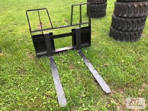 lot 44 image: New Kivel 48in 4200lb skid steer wa...