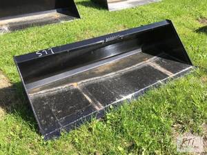 lot 60 image: New Swict 78in skid steer bucket. ...