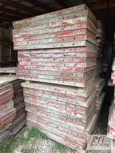lot 30 image: 120X 2ft x 4ft Symons concrete form...
