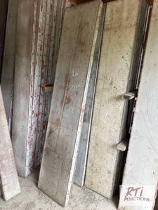 lot 35 image: 9X 20in x 8ft Symons concrete forms...
