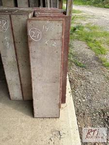 lot 44 image: 12X 14in x 4ft Symons concrete form...