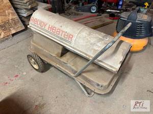 lot 59 image: Reddy heat, 100,000 BTU #65...