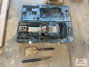 lot 68 image: Bosch electric jack hammer with bit...