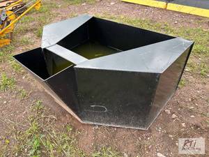 lot 77 image: Concrete bucket for skid loader....