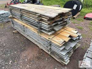 lot 118 image: 1 pile of approximately (120) piece...