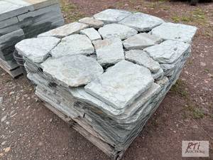 lot 120 image: Pallet of tumbled random bluestone ...