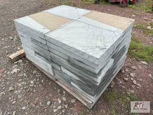 lot 121 image: Pallet of 23.5 x 17.5 cut bluestone...
