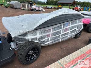 lot 124 image: Off road 6 passenger electric golf ...