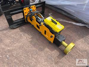 lot 139 image: Future D680 hydraulic post pounder ...