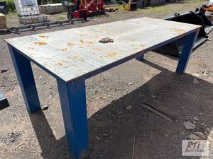 lot 175 image: 40in x 96in heavy duty welding tabl...