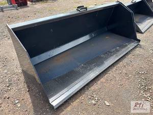 lot 178 image: 7ft high capacity GP bucket for ski...