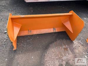 lot 186 image: 4ft snow pusher for mini skid loade...