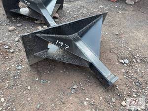 lot 197 image: Hitch receiver for mini skid loader...