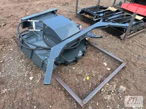 lot 221 image: Hydraulic disc mulcher for mini ski...