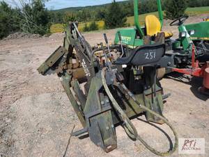 lot 251 image: Bradco 8MDZ skid loader backhoe att...