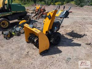 lot 255 image: Cub Cadet 30-inch snow blower...