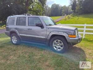 lot 38 image: 2007 Jeep Commander. VIN1J8HG58217...