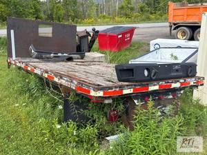 lot 51 image: 16 ft Supreme Corp flatbed dump ...