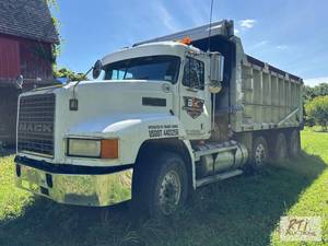 lot 65 image: 1997 Mack CH613 tri-axle dump truck...