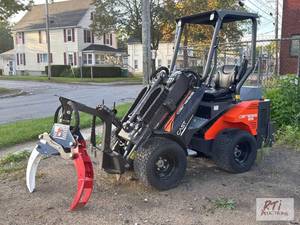 lot 70 image: NEW 2024 CAST Genesis 25 compact wh...