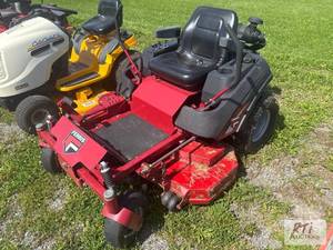 lot 111 image: Ferris IS500Z zero-turn mower. Powe...